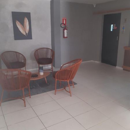 Apartamento Inteiro A 100 Metros Da Praia Форталеза Экстерьер фото
